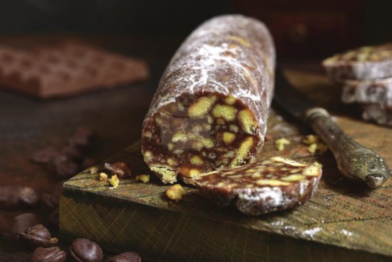 Çi̇kolatalı ve Fıstıklı Salam