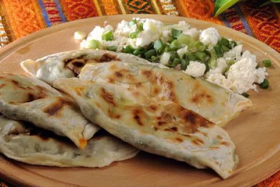 Çökelekli Börek