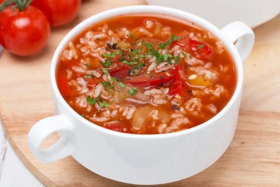 Domatesli Pirinç Çorbası
