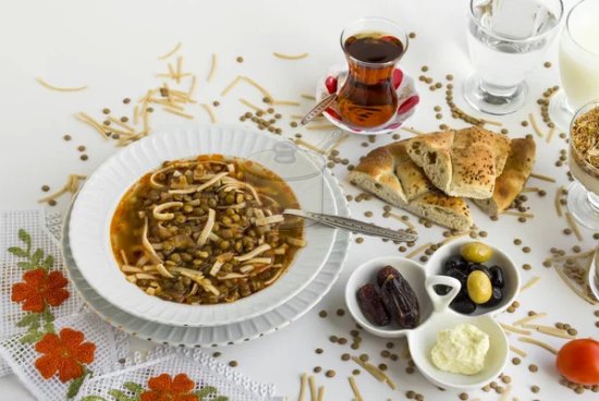 Erişteli Mercimek Çorbası