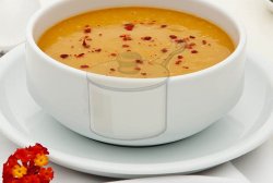 Süzme Mercimek Çorbası