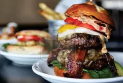 Tatlı Biberli Burger